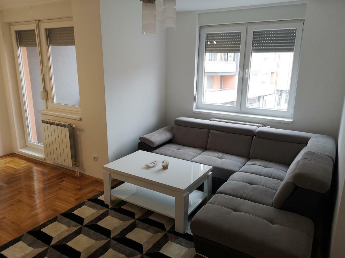 Apartman Gaga Lukavica Luaran gambar